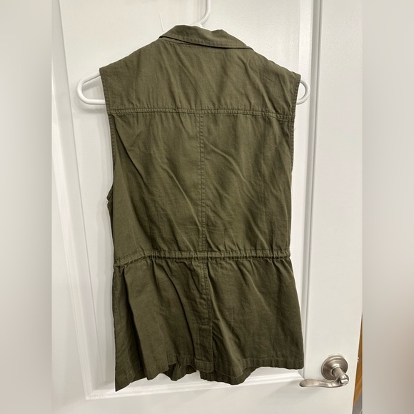 Army green vest - Picture 2 of 2